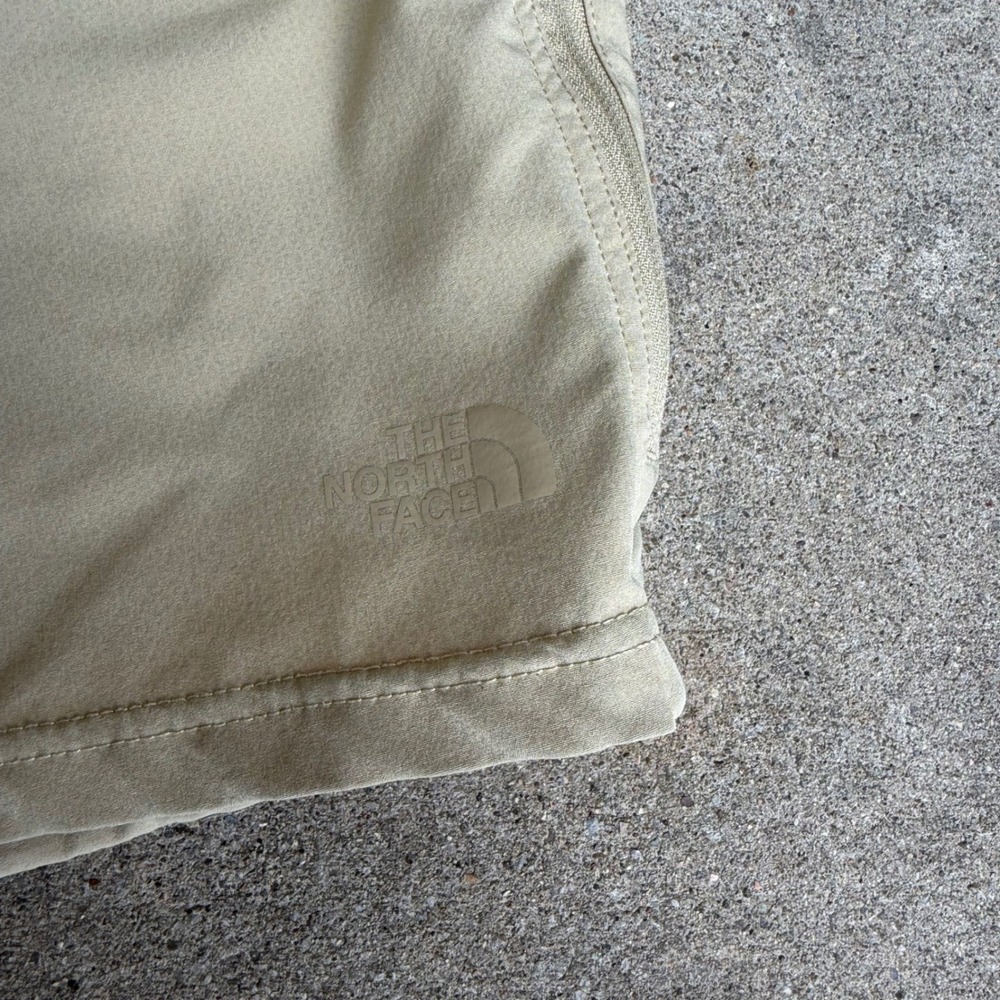 The North Face Mens Hiking Shorts Khaki Tan Size 40 Nylon Outdoor Cargo 7 Inseam - Picture 2 of 7
